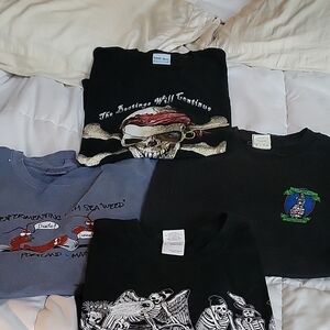 Mens Large Themed Black T-Shirt